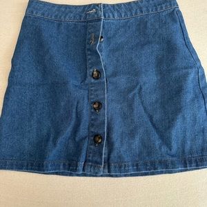 Forever 21 button down skirt size small